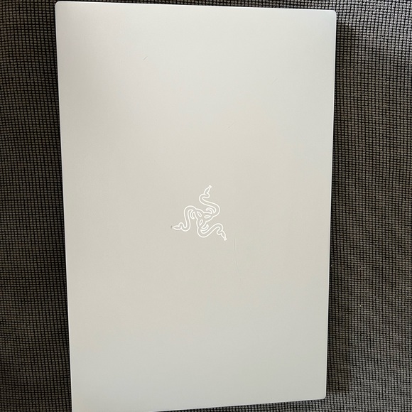 Razor Gaming Laptop - Picture 2 of 8